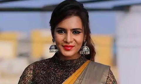 நடிகை மீரா மிதுன் தலைமறைவான விவகாரம்: லுக் அவுட் நோட்டீஸ் அனுப்ப மத்திய குற்றப்பிரிவு போலீசார் முடிவு