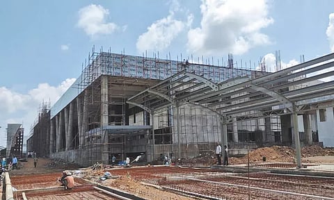 கிளாம்பாக்கம் பஸ் நிலைய இறுதி கட்டப் பணிகள் தீவிரம்; பொங்கல் பண்டிகைக்கு பயன்பாட்டிற்கு வரும் என பொதுமக்கள் எதிர்பார்ப்பு