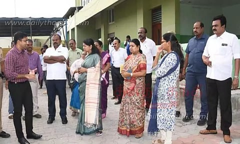 தூத்துக்குடியில்3-வது புத்தக திருவிழா ஏற்பாடுகள்: கனிமொழி எம்.பி, அமைச்சர் கீதாஜீவன் ஆய்வு