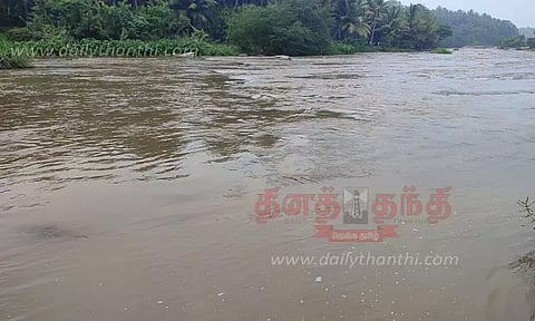 தொடர் மழையால் ஆழியாற்றில் வெள்ளப்பெருக்கு