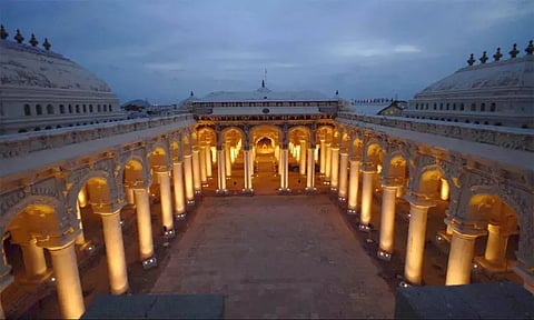 உலக பாரம்பரிய வாரம்: மதுரை திருமலை நாயக்கர் மஹாலை ஒரு வாரம் கட்டணமின்றி பார்வையிடலாம்...!