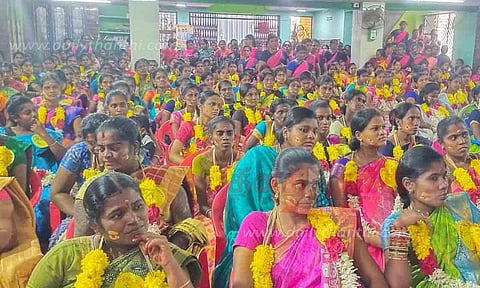 கமுதியில் கர்ப்பிணிகளுக்கு சமுதாய வளைகாப்பு