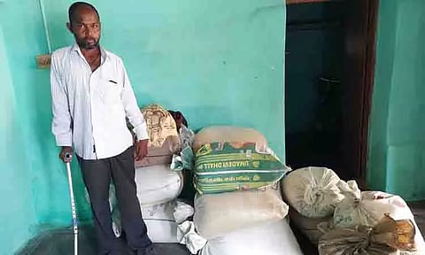 பதுக்கி வைக்கப்பட்டிருந்த ஒரு டன் ரேஷன் அரிசி பறிமுதல்