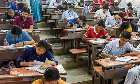 தமிழகத்தில் குரூப்-1 முதல்நிலைத் தேர்வு தொடங்கியது