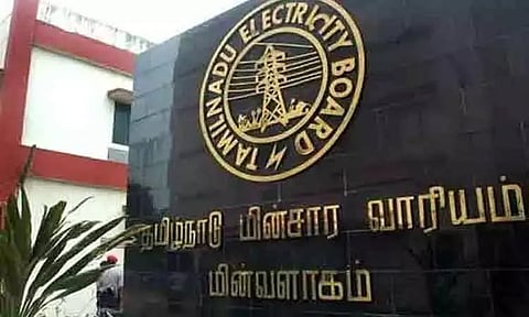 விவசாயிகளுக்கு முன்னுரிமை அடிப்படையில் மின் இணைப்புகள் - தமிழ்நாடு மின்வாரியம் சுற்றறிக்கை