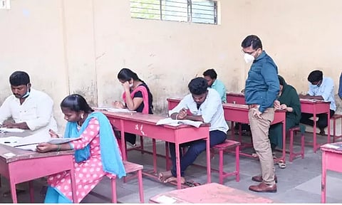 டி.என்.பி.எஸ்.சி. குரூப்-1 தேர்வை 2,950 பேர் எழுதினர்