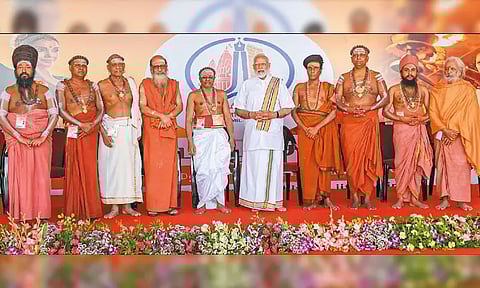 காசி-தமிழ்நாடு இடையே கலாசார தொடர்பு... தமிழை பாதுகாப்பது நமது கடமை வாரணாசியில் நடந்த சங்கம விழாவில் பிரதமர் நரேந்திர மோடி பேச்சு