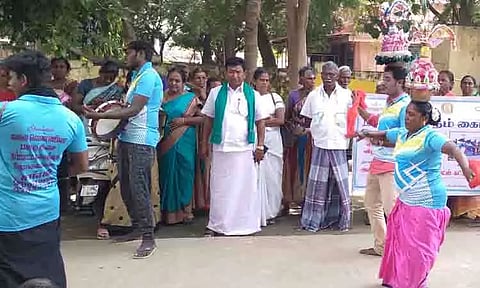 எய்ட்ஸ் குறித்த விழிப்புணர்வு கலை நிகழ்ச்சி