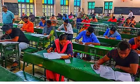 டி.என்.பி.எஸ்.சி. குரூப்-1 தேர்வு: மதுரையில் 65 தேர்வு மையங்களில் 20,259 பேர் எழுதினர்