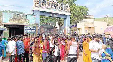 பெரிய, சிறிய மலையில் கார்த்திகை திருவிழா தொடக்கம்