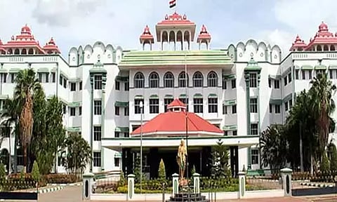 தமிழ்நாட்டில் அதிகரிக்கும் குழந்தை தொழிலாளர்கள் - மதுரை ஐகோர்ட்டு வேதனை