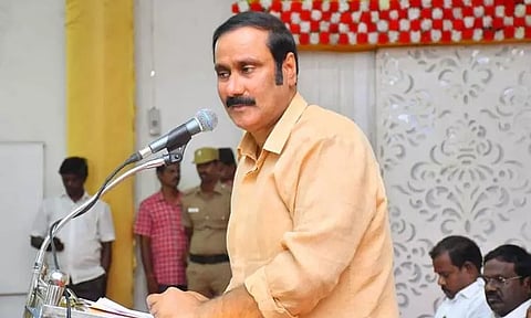 தனியார் நிறுவனங்களில் தமிழர்களுக்கு 80% வேலைவாய்ப்பு வழங்க சட்டம் நிறைவேற்ற வேண்டும் - அன்புமணி ராமதாஸ்