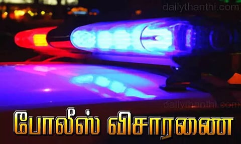 கூடுவாஞ்சேரி ரெயில் நிலையம் எதிரே துண்டு துண்டாக மனித எலும்புக்கூடு; கொலை செய்யப்பட்டாரா? போலீசார் விசாரணை