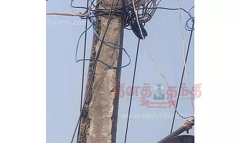 ஆபத்தான மின்கம்பத்தை மாற்ற வேண்டும்