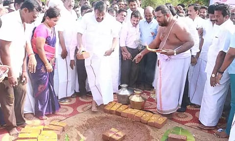 புதிய கூட்டுக்குடிநீர் திட்டப்பணிகள் அமைச்சர் கே.என்.நேரு அடிக்கல் நாட்டினார்