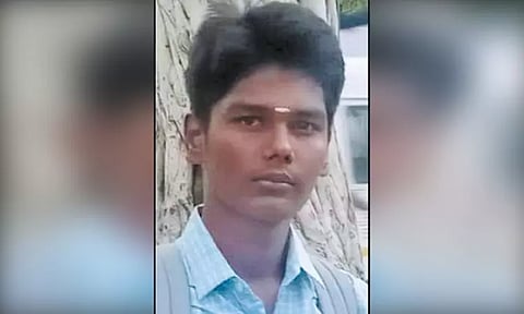 அண்ணாநகரில் மோட்டார்சைக்கிள்கள் மோதிய விபத்தில் சிகிச்சை பெற்றுவந்த வாலிபர் மூளைச்சாவு அடைந்தார்