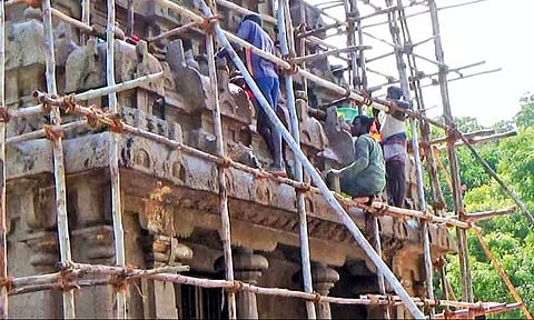 கடல் காற்றால் ஏற்படும் பாதிப்பை தடுக்க கணேச ரதம் ரசாயன கலவையால் சுத்தப்படுத்தும் பணி தொடக்கம்