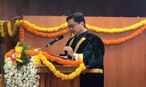 "இந்தியாவிற்கு பொதுவான ஒரே மொழி என்ற திணிப்பை எதிர்க்கிறேன்" - மத்திய சட்டத்துறை மந்திரி கிரண் ரிஜிஜு