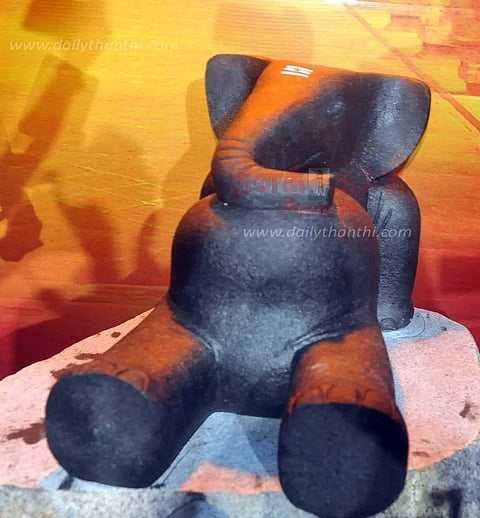 யானை இறந்த இடத்தில் சிலை வைத்து வழிபட்ட பொதுமக்கள்