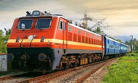 கார்த்திகை தீபத்தை முன்னிட்டு சென்னையில் இருந்து திருவண்ணாமலைக்கு நாளை முதல் சிறப்பு ரெயில் இயக்கம்