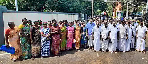 வைகை தண்ணீர் திறந்துவிடக்கோரி கிராமமக்கள் மனு