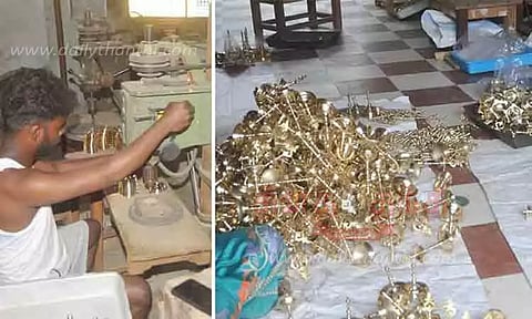 அரியக்குடியில் தயாராகும் பித்தளை அகல் விளக்குகள்