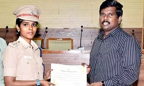 முசிறி போலீஸ் துணை சூப்பிரண்டுக்கு கலெக்டர் பாராட்டு