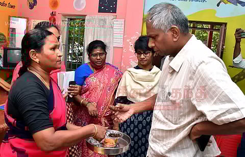 வளர்ச்சி திட்ட பணிகள் குறித்து பிற்படுத்தப்பட்டோர் நலத்துறை ஆணையர் ஆய்வு