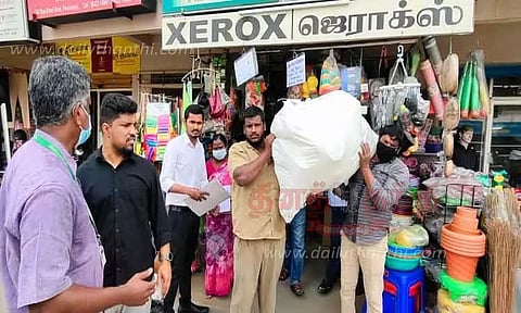 வணிக நிறுவனங்களில் தடை செய்யப்பட்ட பிளாஸ்டிக் பொருட்கள் பறிமுதல்; ரூ.25 ஆயிரம் அபராதம்