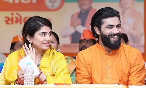 39 ஆயிரம் வாக்குகள் முன்னிலை - வெற்றியை நெருங்கும் ஜடேஜா மனைவி ரிவபா...!