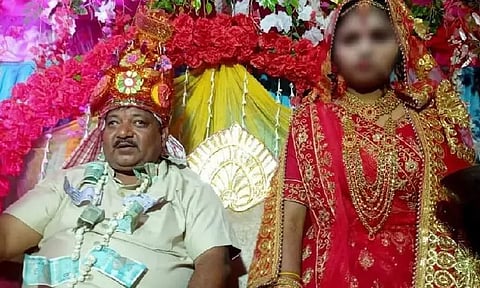 மதம்-பெயரை மாற்றி சிறுமியை திருமணம் செய்ய முயற்சி போலீசை கண்டதும் ஓட்டம்...!