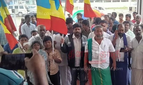 தேரோடும் வீதியில் டாஸ்மாக் கடை அமைக்க எதிர்ப்பு