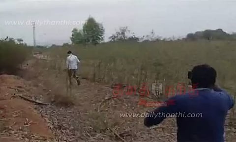 வாகனங்களை மறித்து தலா ரூ.50 லஞ்சம் வாங்கிய மோட்டார் வாகன ஆய்வாளர்