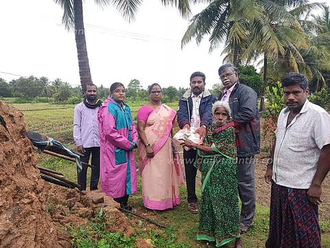 இடைவிடாது பெய்த மழையால் மக்களின் இயல்பு வாழ்க்கை பாதிப்பு