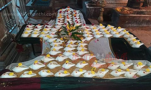 ஆலங்குடி ஆபத்சகாயேஸ்வரர் கோவிலில் 108 சங்காபிஷேகம்