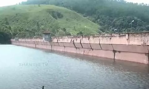 முல்லை பெரியாற்றின் குறுக்கே அணை கட்டுவது தொடர்பான மனு - அவசர வழக்காக விசாரிக்க சுப்ரீம் கோர்ட் மறுப்பு