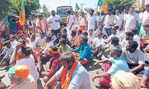 பா.ஜ.க.வினர் சாலை மறியல்