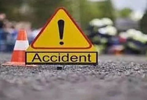 சின்னசேலம் அருகே கார் மோதி விவசாயி பலி டிரைவர் கைது