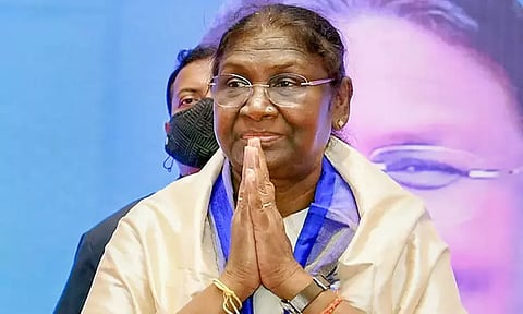 பாகிஸ்தானை போரில் வீழ்த்திய வெற்றி தினம்- ராணுவ வீரர்களின் துணிச்சலுக்கு ஜனாதிபதி திரவுபதி முர்மு பாராட்டு