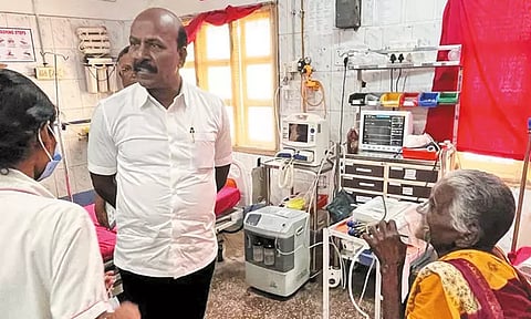 மதுராந்தகம் அரசு ஆஸ்பத்திரியில் திடீர் ஆய்வு: வேலைக்கு வராத 4 டாக்டர்கள் மீது நடவடிக்கை - அமைச்சர் மா.சுப்பிரமணியன் அதிரடி