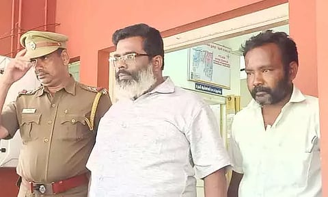 சிவசேனா கட்சி மாநில செயலாளர் உள்பட 2 பேர் கைது