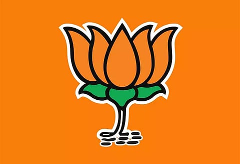 எச்.விஸ்வநாத், சீனிவாச பிரசாத் எம்.பி. இடையே வார்த்தை மோதல் முற்றுகிறது