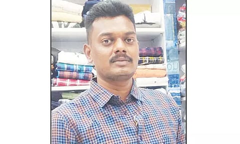 மதுவில் விஷம் கலந்து குடித்து போலீஸ்காரர் தற்கொலை: திருமணமான 4 மாதங்களில் சோகம்