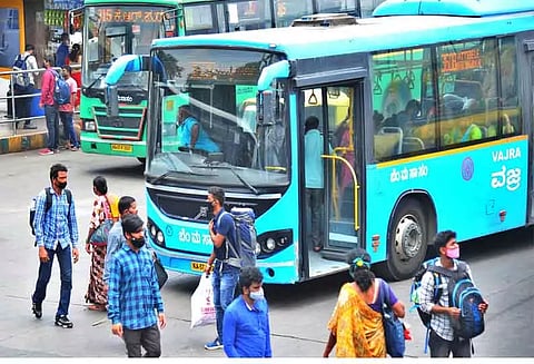 வேலை நிறுத்தத்தில் ஈடுபட்டதால் நீக்கப்பட்ட 500 போக்குவரத்து ஊழியர்களுக்கு மீண்டும் பணி