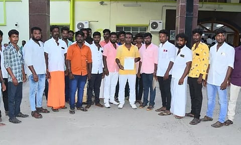 மணல் குவாரி அமைப்பதை உடனடியாக நிறுத்த வேண்டும்