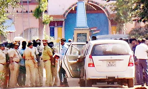 திருச்சி சிறப்பு முகாமில் இலங்கையை சேர்ந்த 9 பேர் அதிரடி கைது