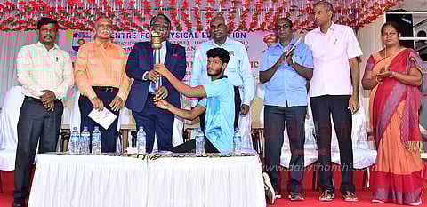 கல்லூரிகளுக்கு இடையேயான தடகள போட்டி