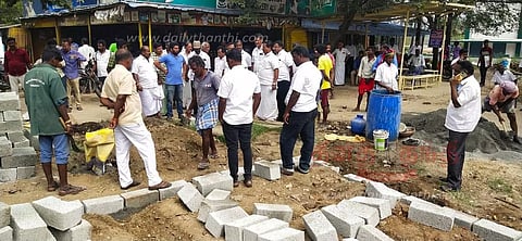 அரசியல் கட்சியினர் இடையே தகராறு