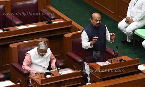 கர்நாடகத்தில் அரசு ஊழியர்களுக்கு பழைய ஓய்வூதிய திட்டத்தை அமல்படுத்துவது குறித்து ஆலோசித்து முடிவு; முதல்-மந்திரி பசவராஜ் பொம்மை தகவல்