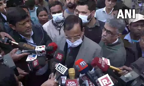 வெளிநாடுகளில் அதிகரிக்கும் கொரோனா: பூஸ்டர் தடுப்பூசி கட்டாயம் போட வேண்டும் - மத்திய சுகாதாரத்துறை